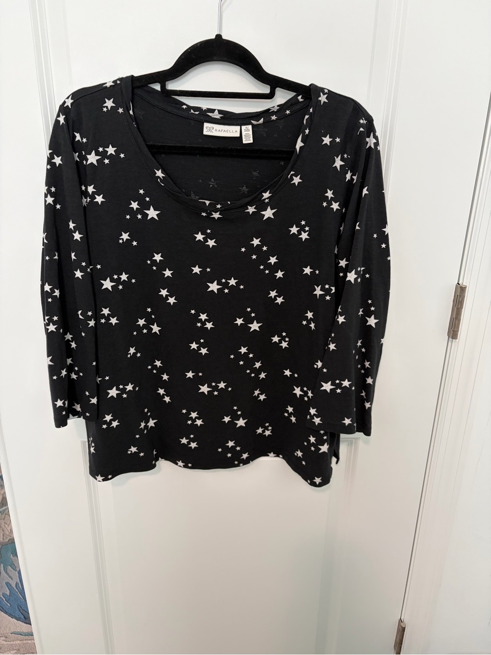 Rafaella Black Long-Sleeve Star Print Scoop Neck Top